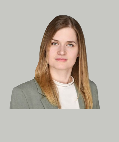 Orsolya Lawrence, BA (Hons) RICR, MBA(c)